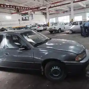 Daewoo Nexia, 1994