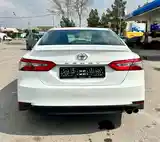 Toyota Camry, 2018-5