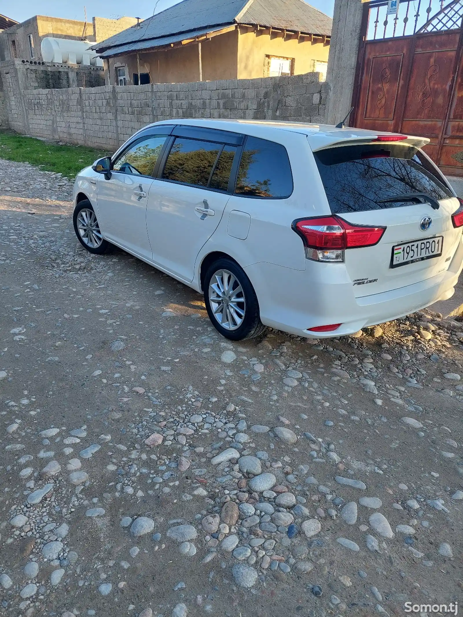 Toyota Fielder, 2018-6