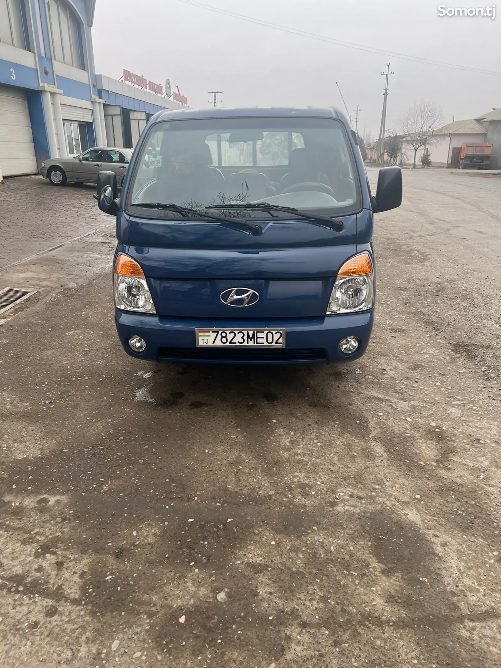 Бортовой автомобиль Hyundai Porter, 2011-1