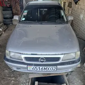 Opel Astra F, 1992