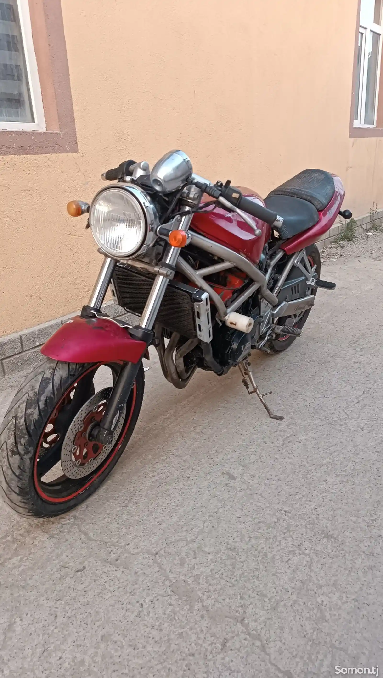 Мотоцикл Suzuki Bandit 400куб-14