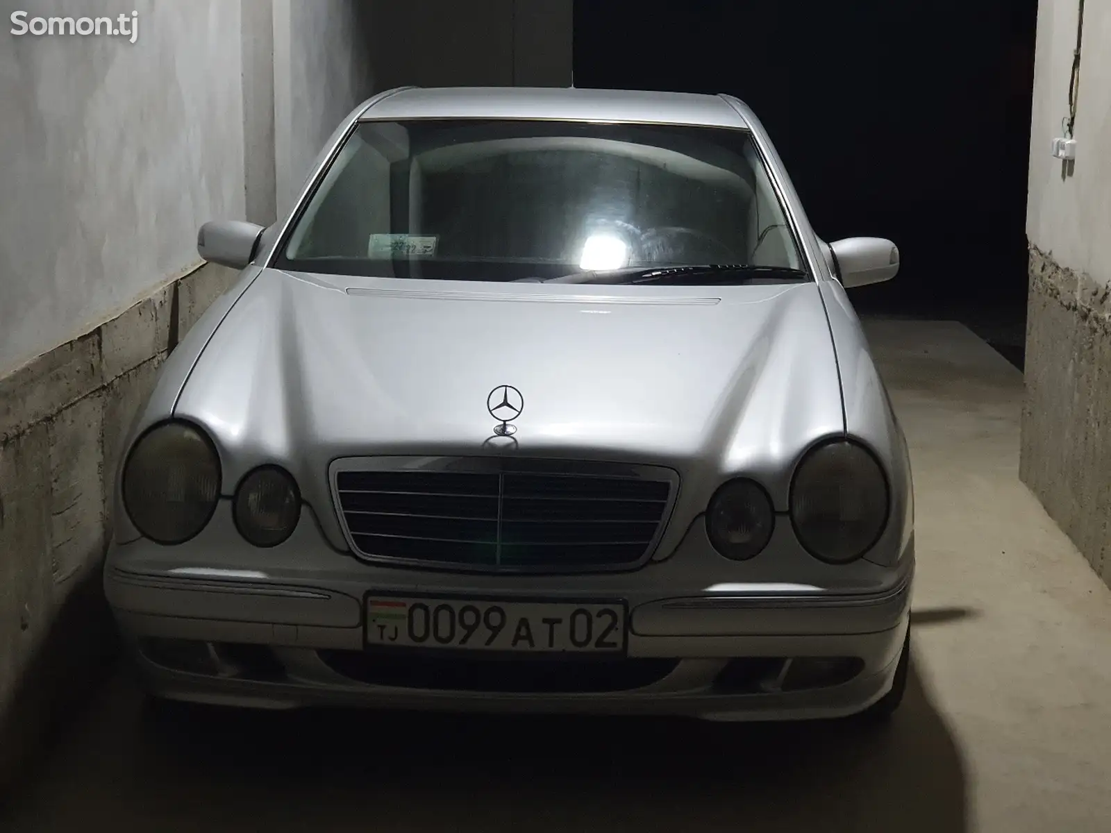 Mercedes-Benz E class, 2000-1