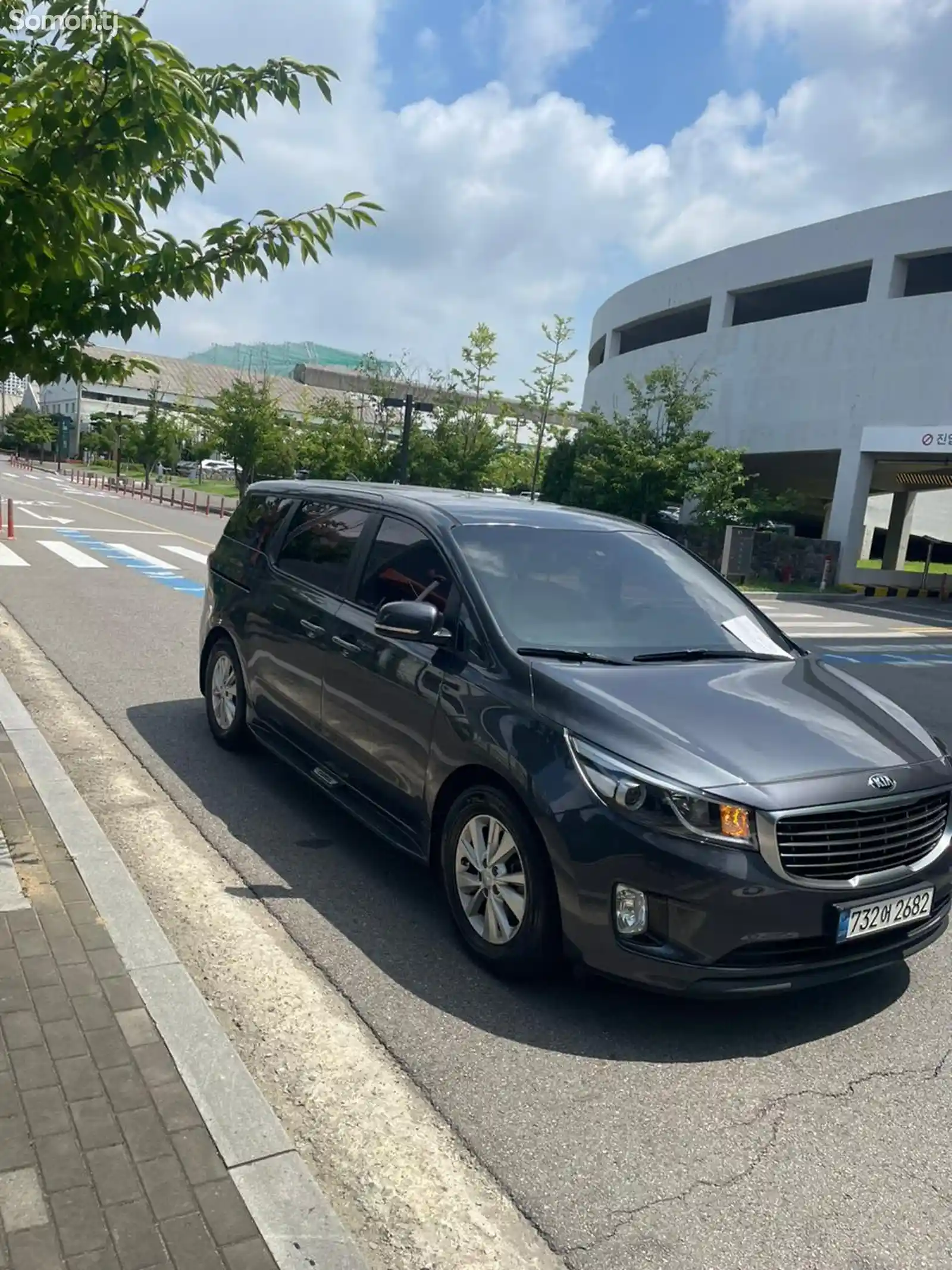 Kia Carnival, 2015-2