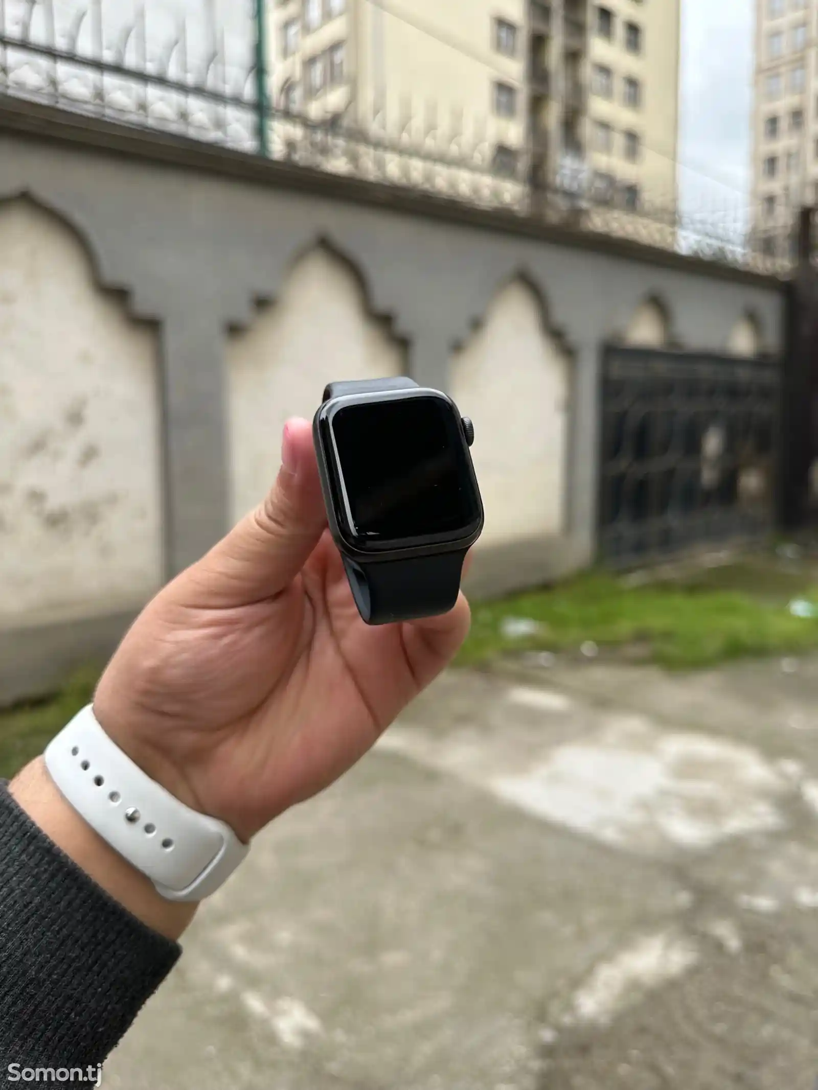 Смарт часы Apple Watch Series 5 44 MM-2