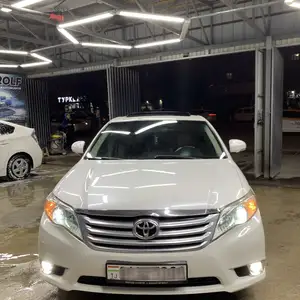 Toyota Avalon, 2011