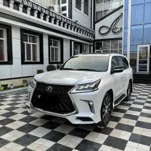 Лобовое стекло на Lexus LX570 2016-2021