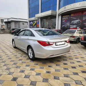 Hyundai Sonata, 2013