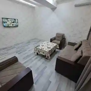 2-комн. квартира, 3 этаж, 60м², 18 мкр