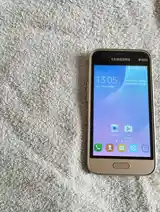 Samsung Galaxy J1 Mini-4