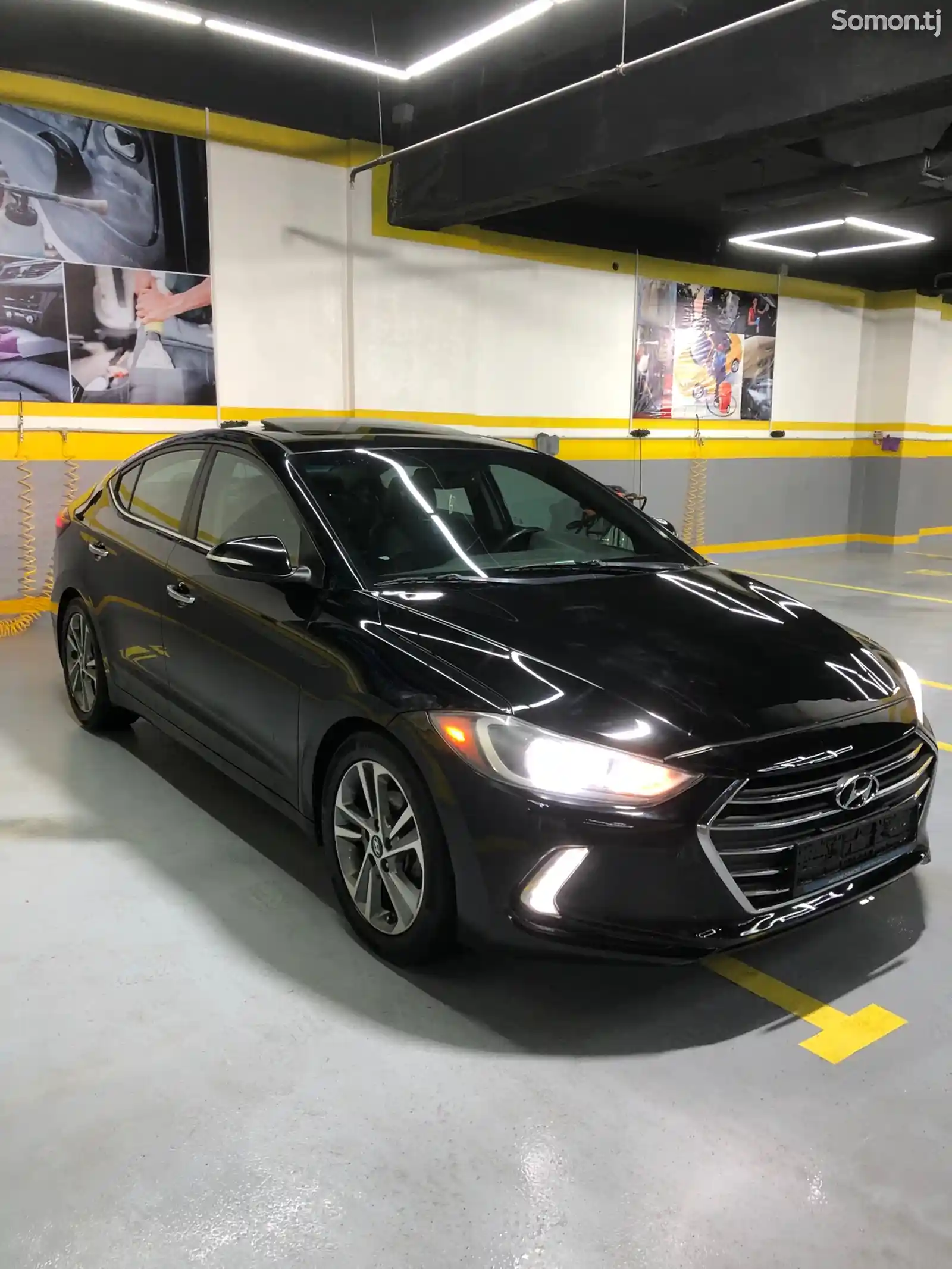 Hyundai Elantra, 2017-1