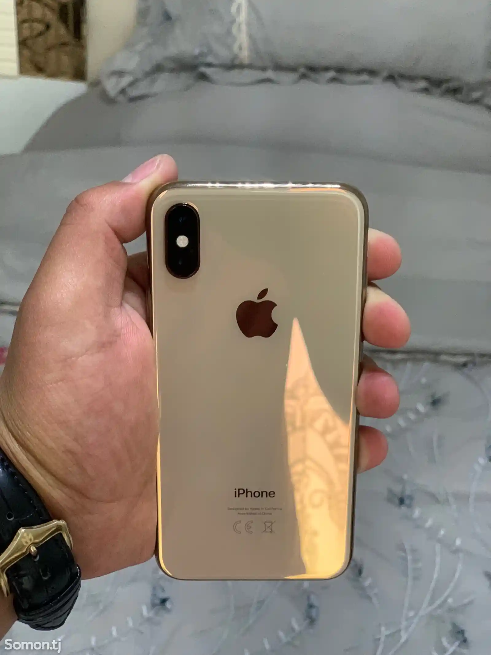 Apple iPhone Xs, 64 gb, Gold-1