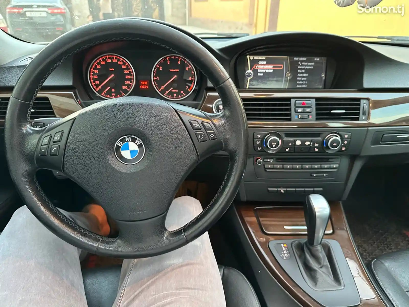 BMW 3 series, 2010-10