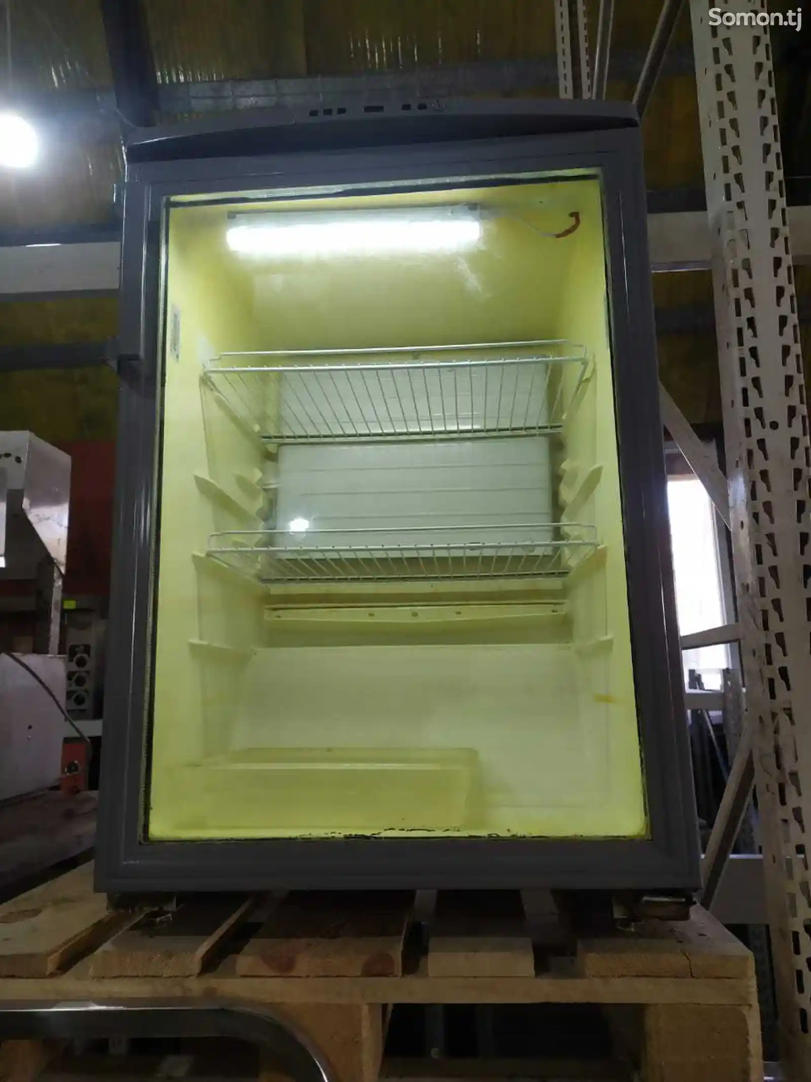 Холодильник барный-1