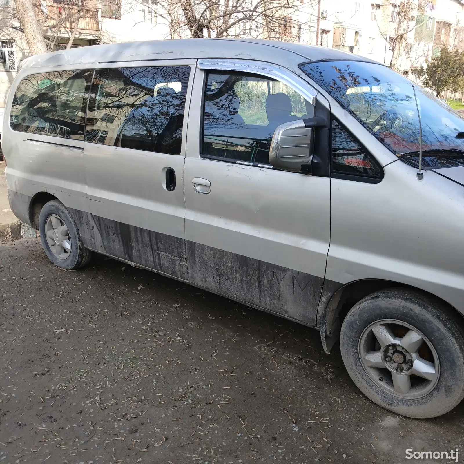 Микроавтобус Hyundai Starex, 2000-1