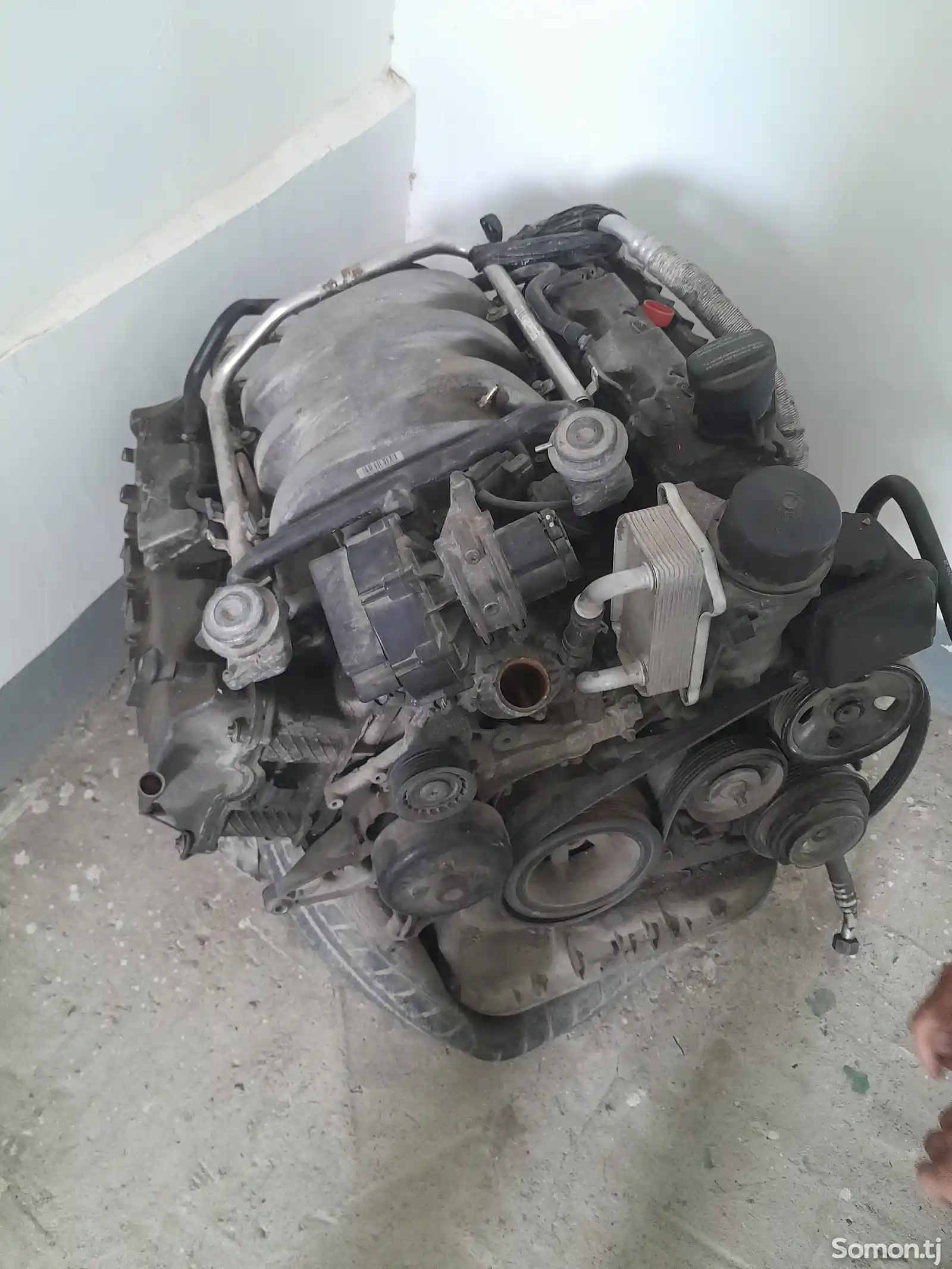 Двигатель 2.8 литр-8