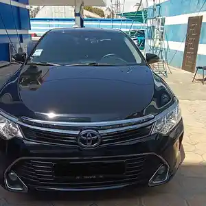 Toyota Camry, 2017