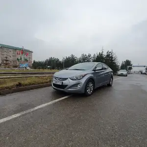 Hyundai Elantra, 2015