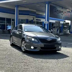 Toyota Camry, 2011