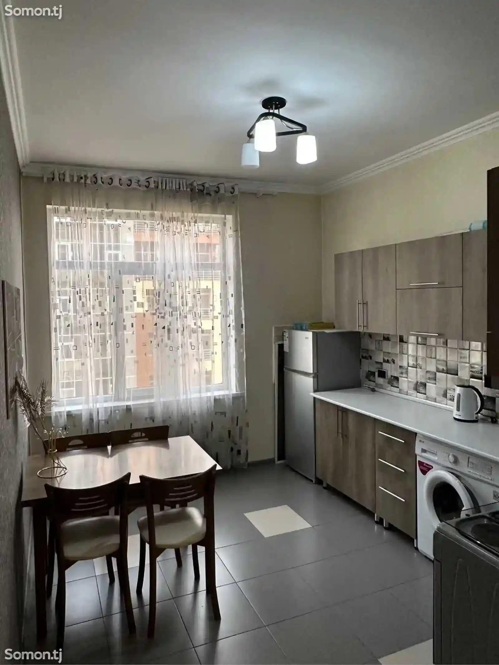 1-комн. квартира, 1 этаж, 42 м²,И.Сомони, парламент-3