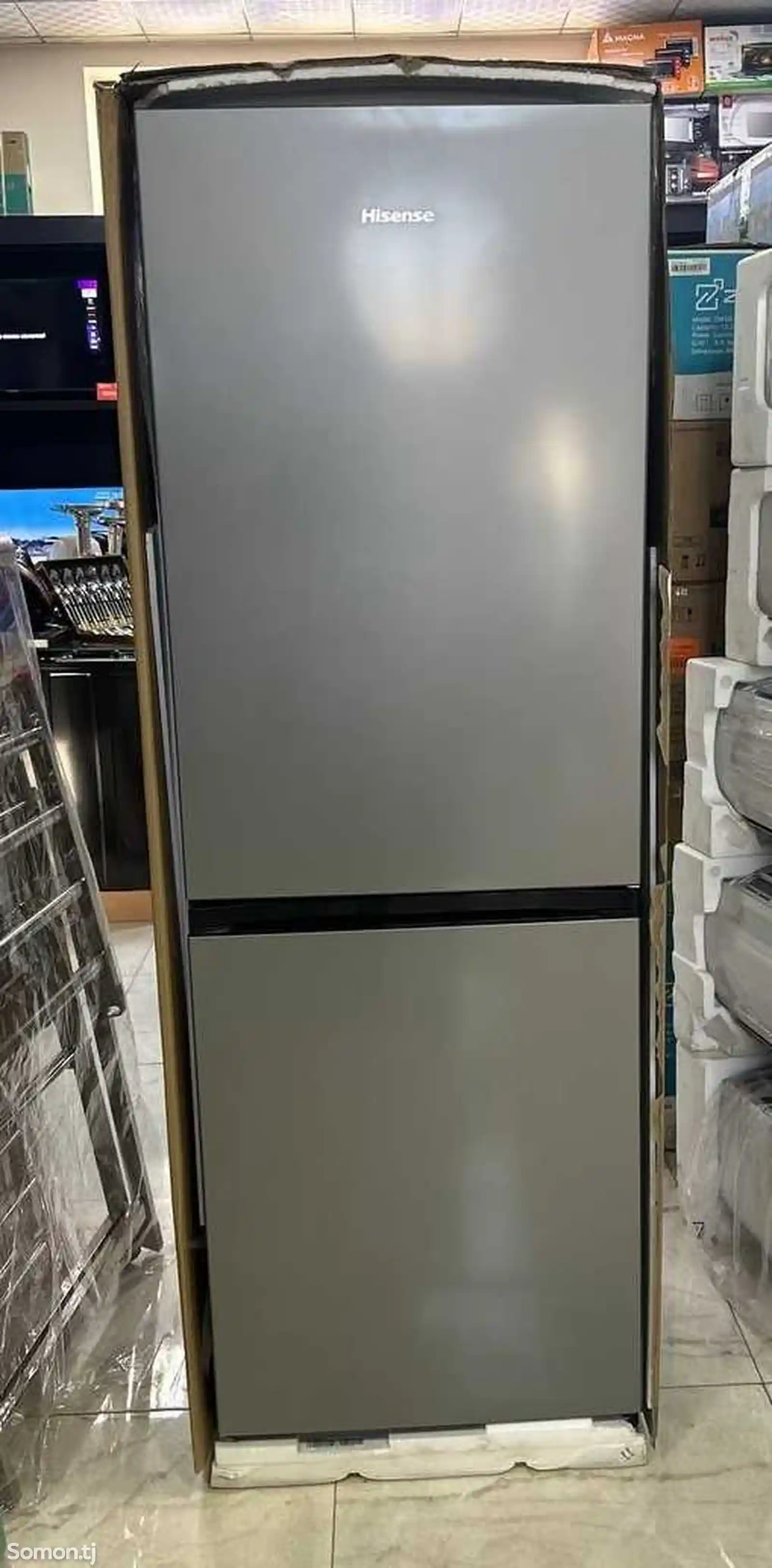 Холодильник Hisense 162см