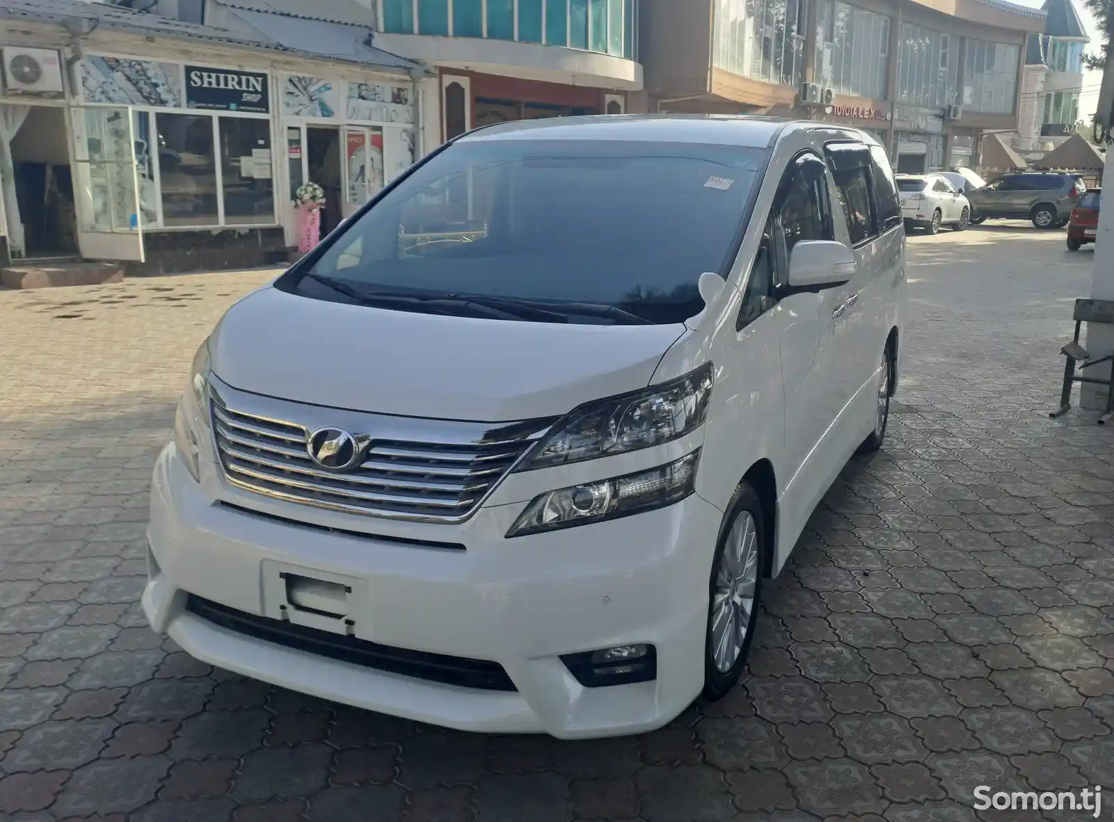 Toyota Vellfire, 2010-1