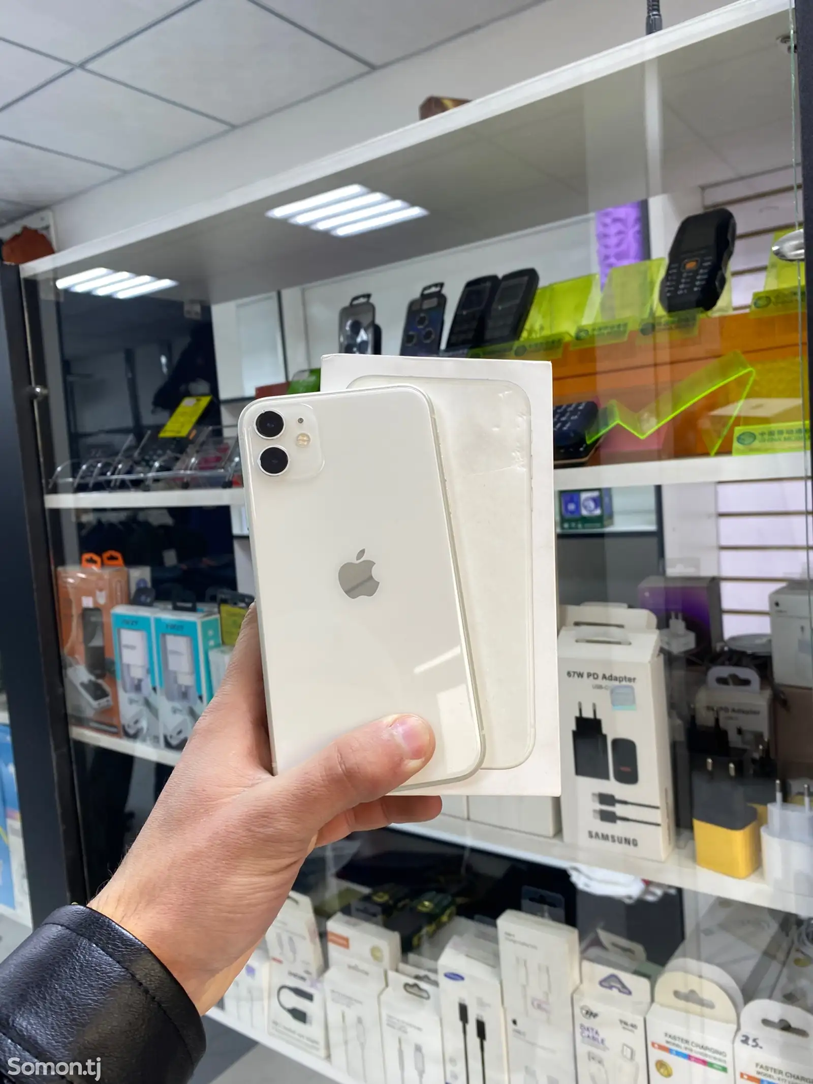 Apple iPhone 11, 64 gb, White-1