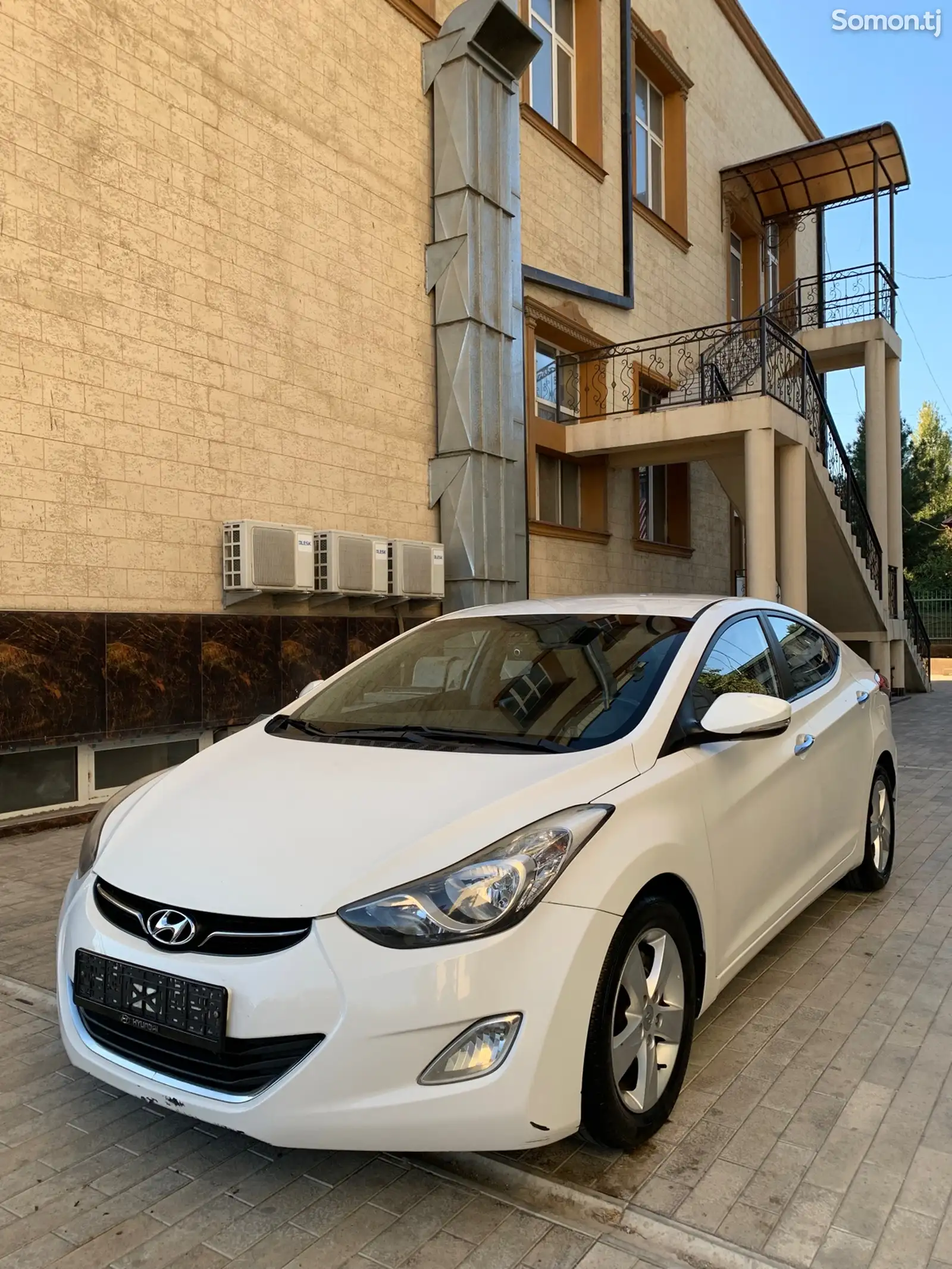 Hyundai Avante, 2011-1