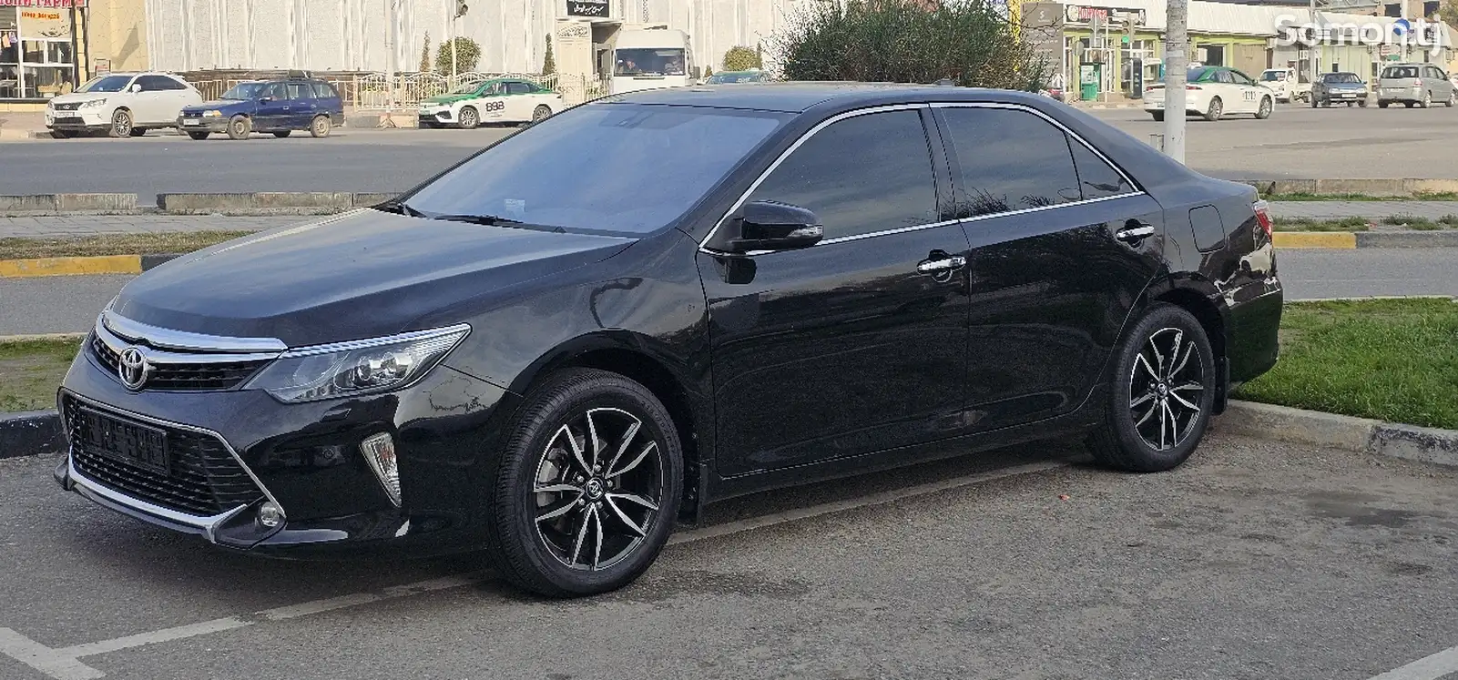 Toyota Camry, 2016-1