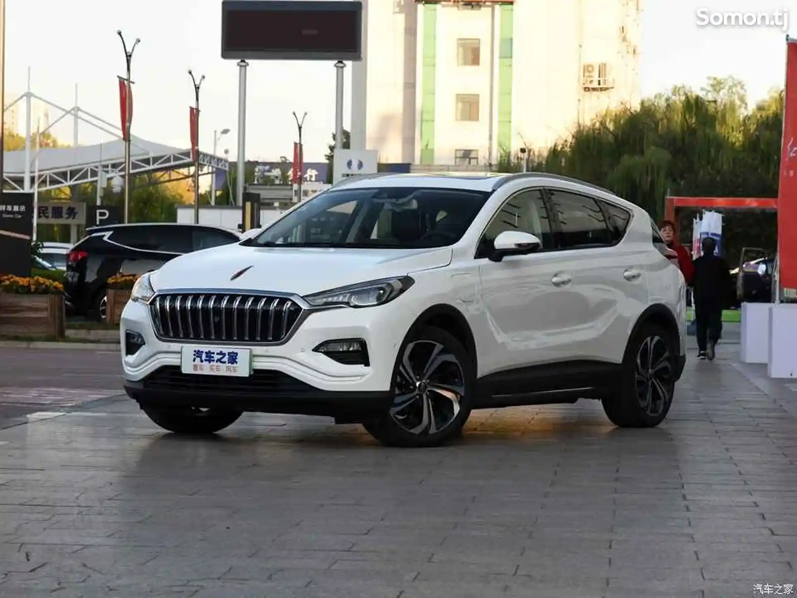 Hongqi E-QM5, 2019-1