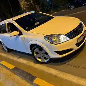 Opel Astra H, 2009