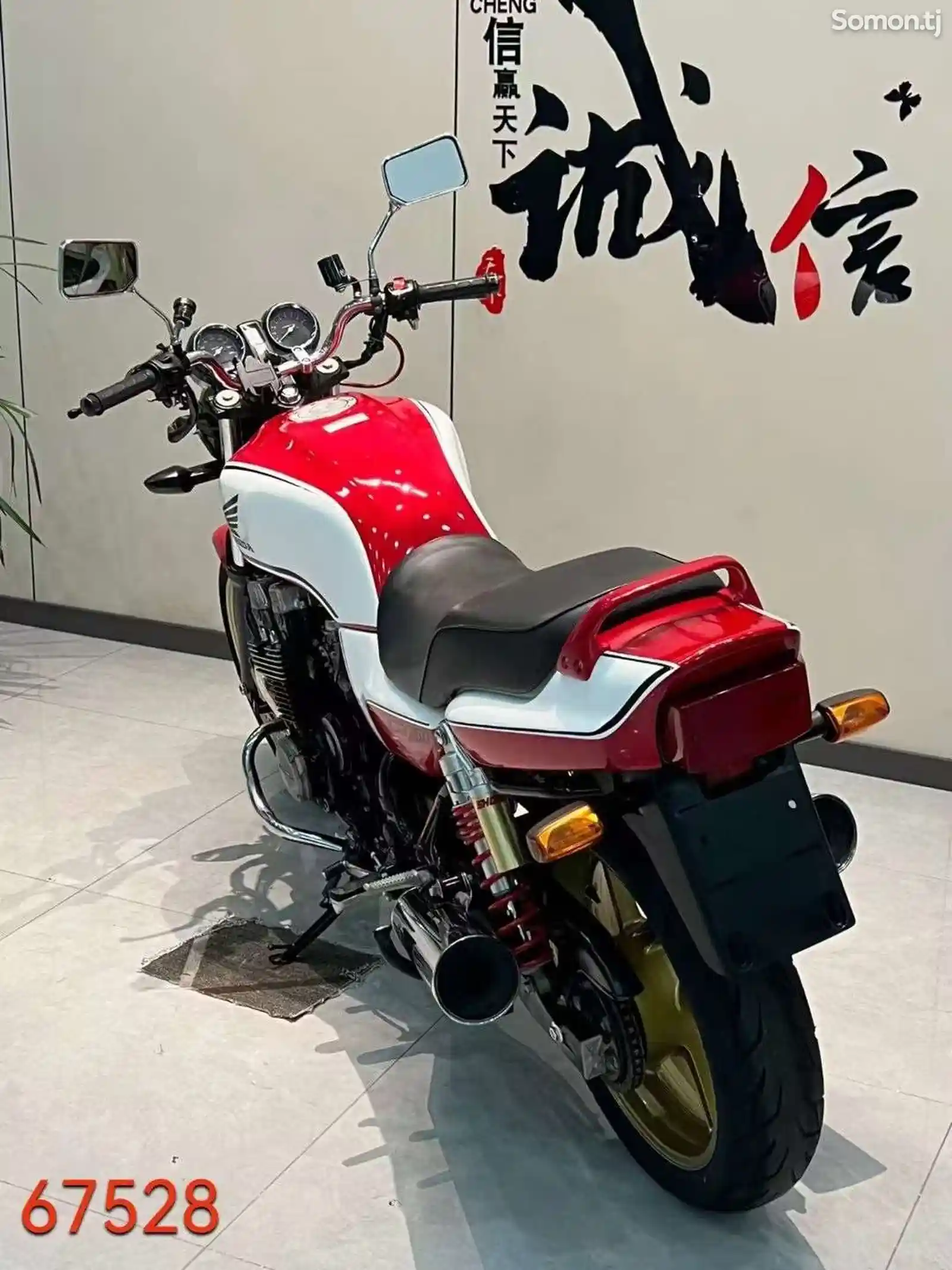 Мотоцикл Honda CB750 на заказ-7