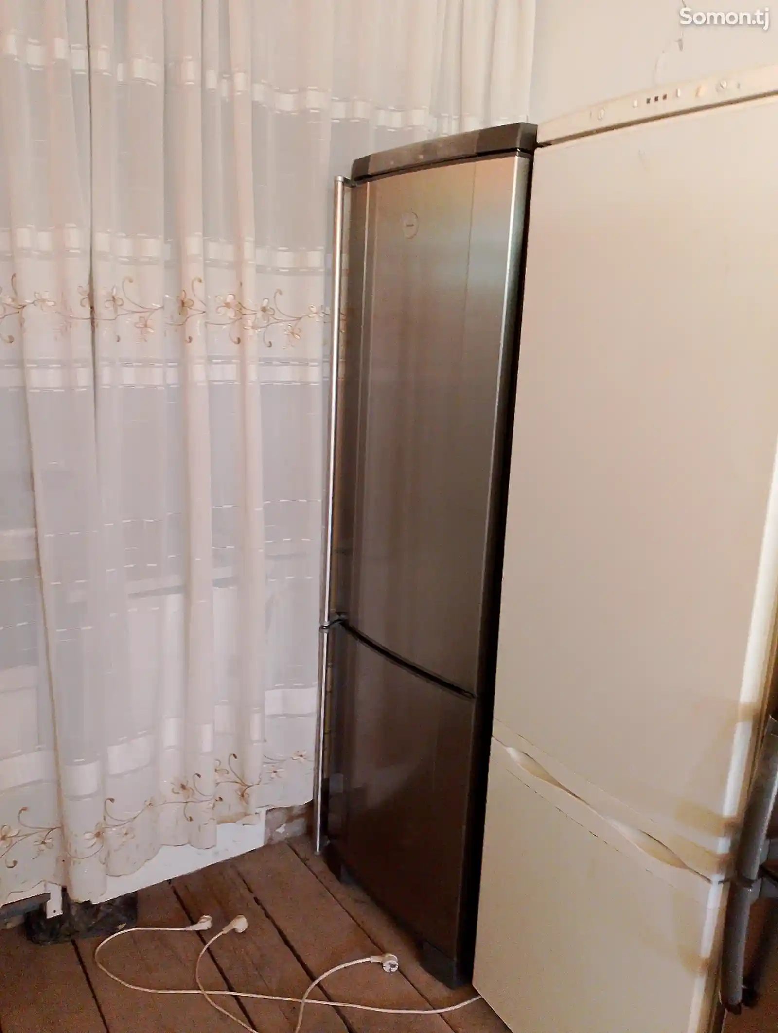 Холодильник Electrolux-1