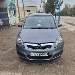 Opel Zafira, 2009