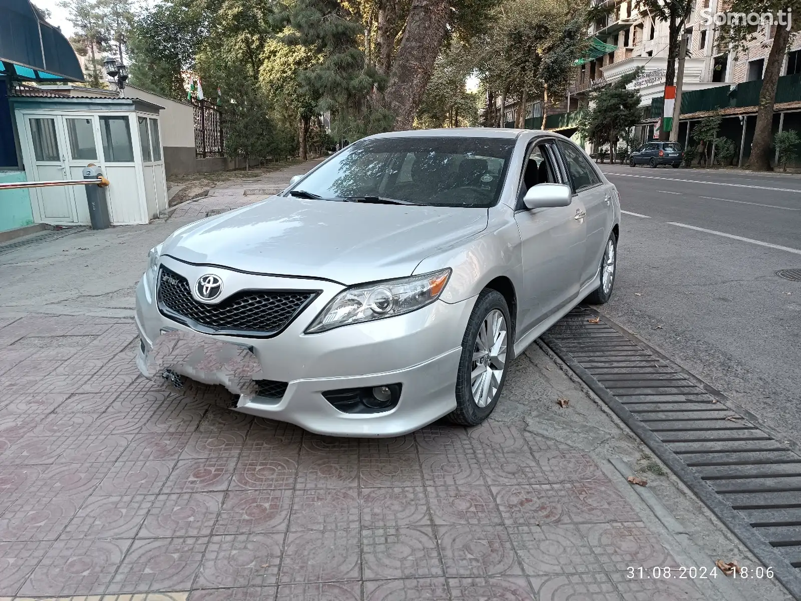 Toyota Camry, 2010-1