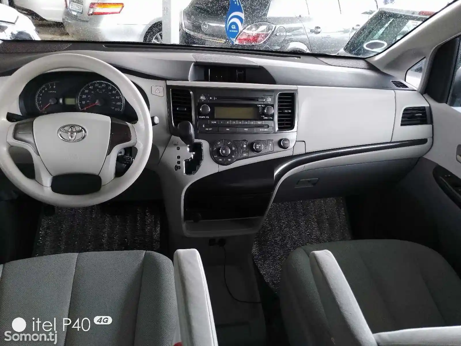 Toyota Sienna, 2011-7