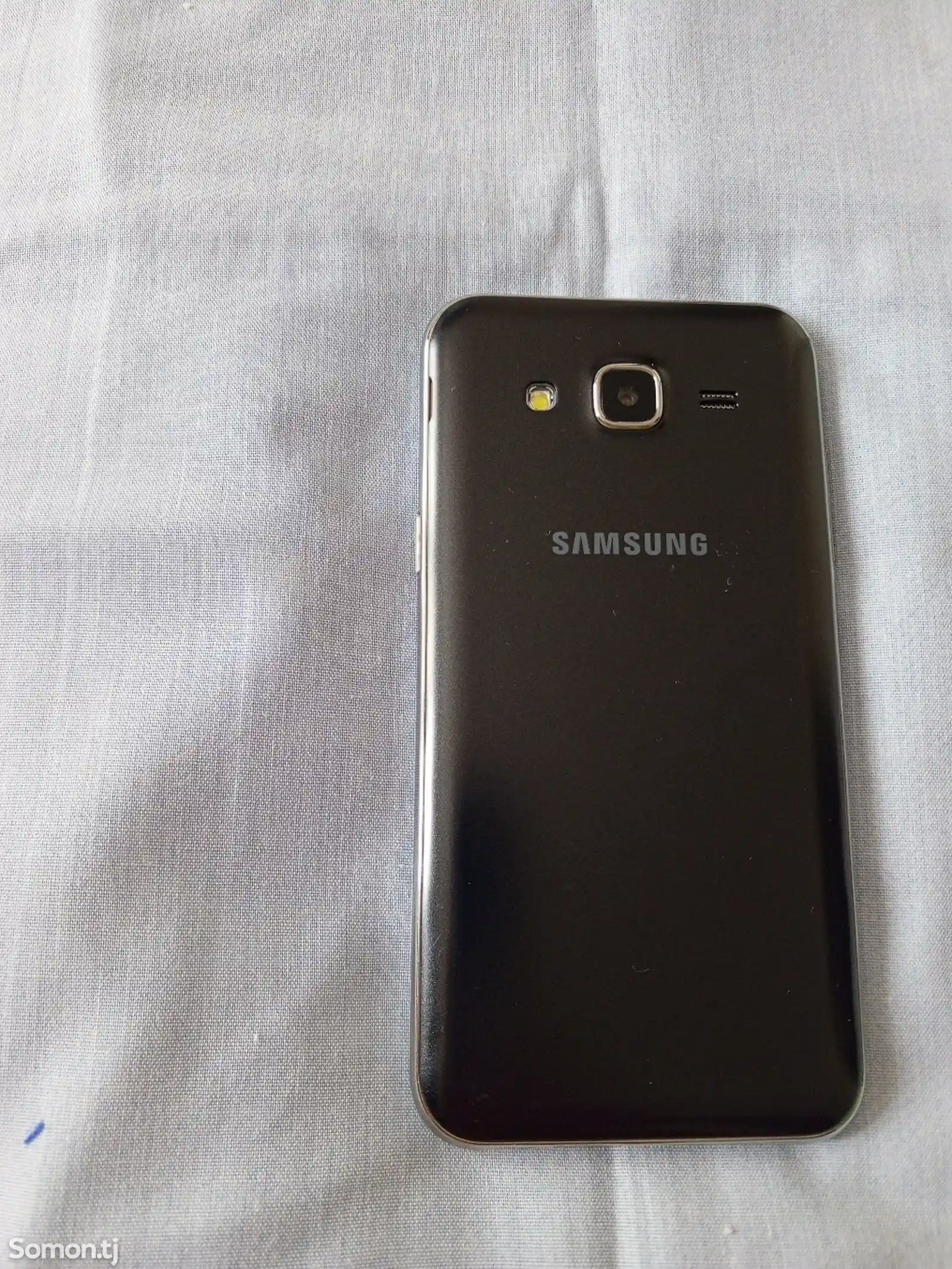 Samsung Galaxy j5 8gb-2