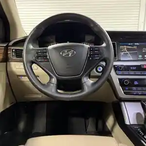 Hyundai Sonata, 2015