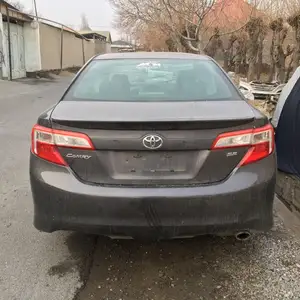 Toyota Camry, 2014