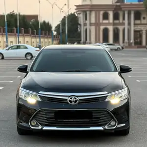 Toyota Camry, 2015