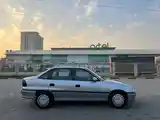 Opel Astra F, 1993-5