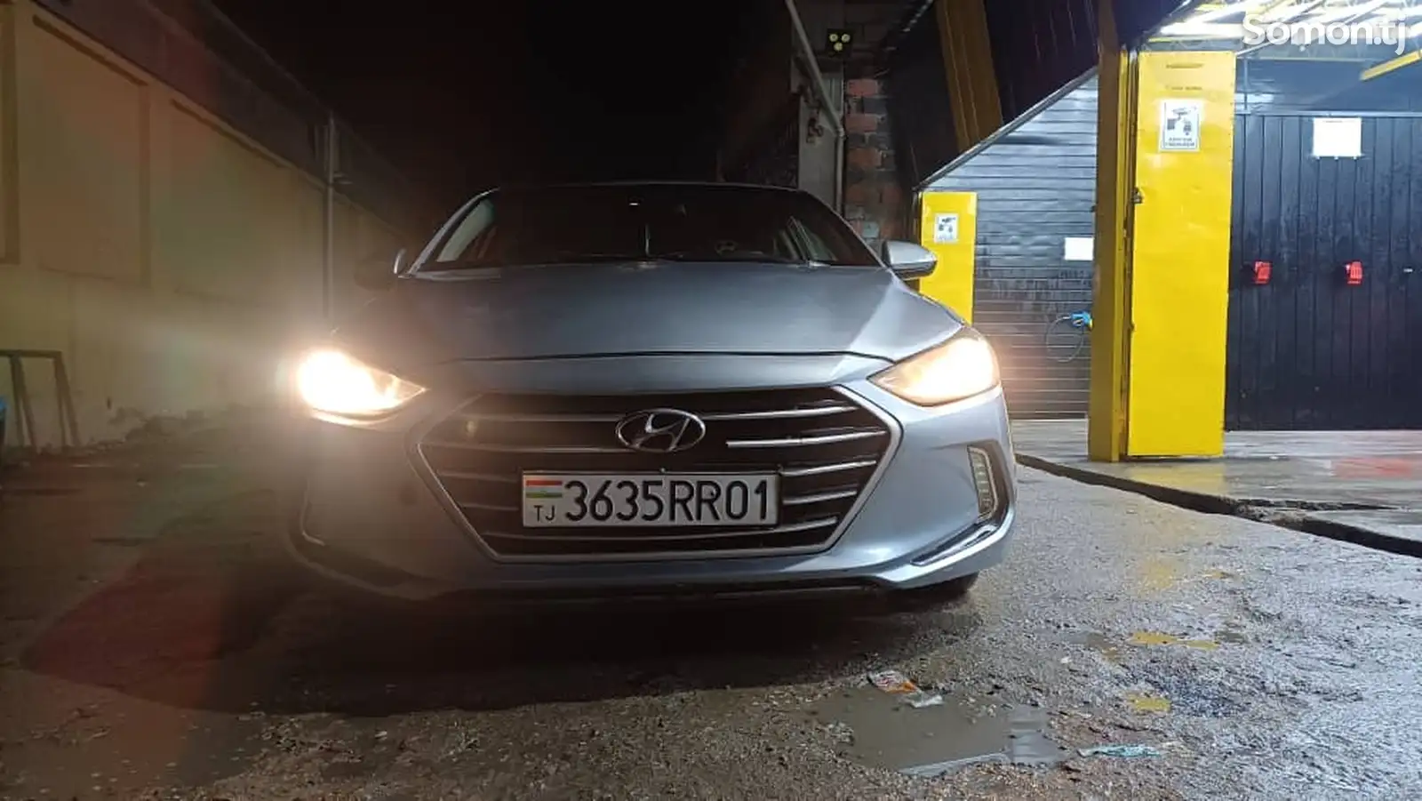 Hyundai Elantra, 2017-1