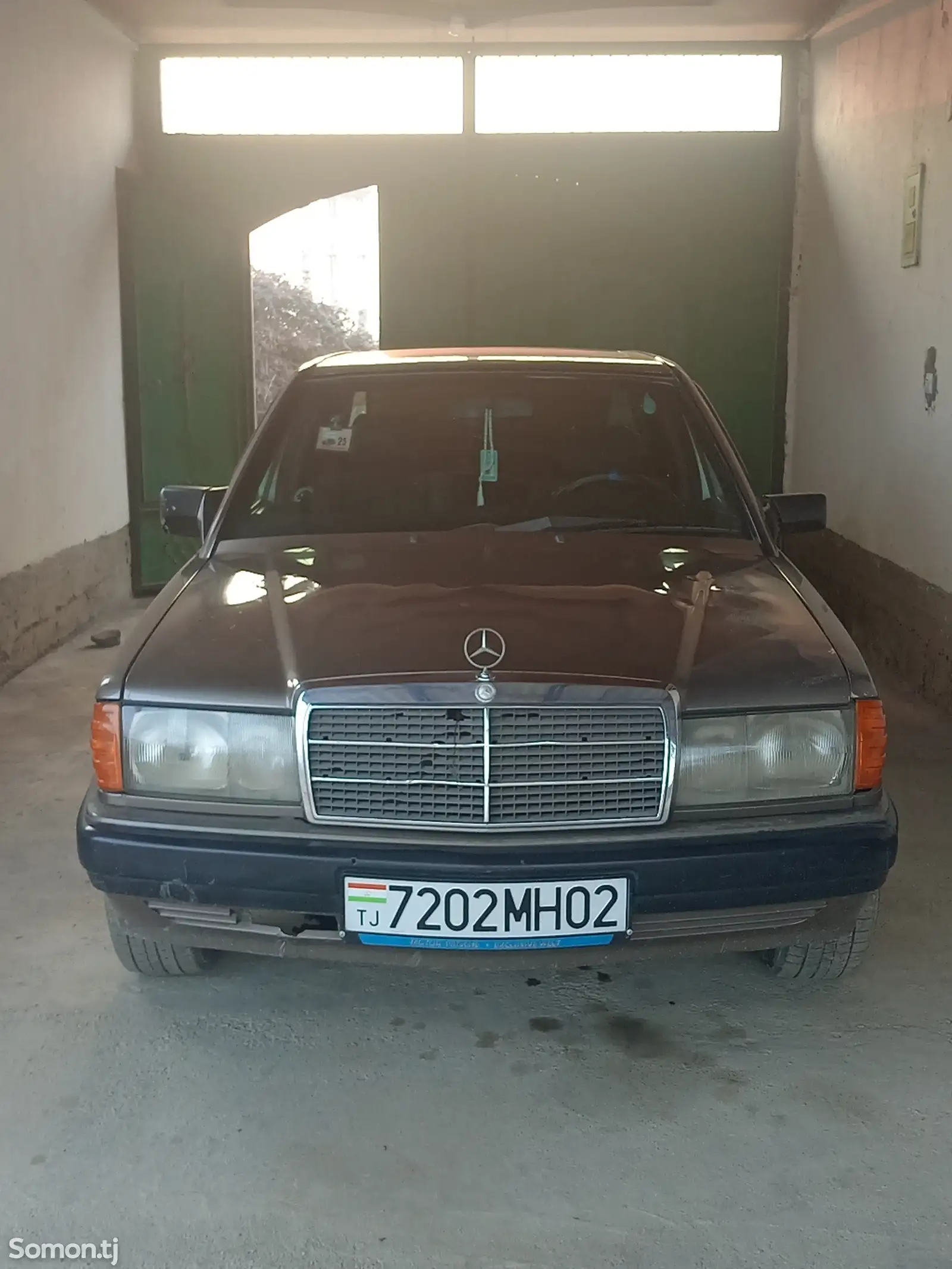 Mercedes-Benz W201, 1990-1