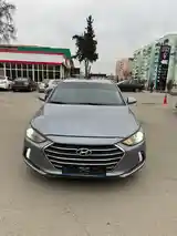 Hyundai Elantra, 2017-3