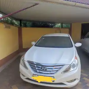 Hyundai Sonata, 2013