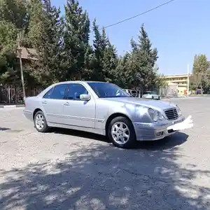 Mercedes-Benz E class, 2000