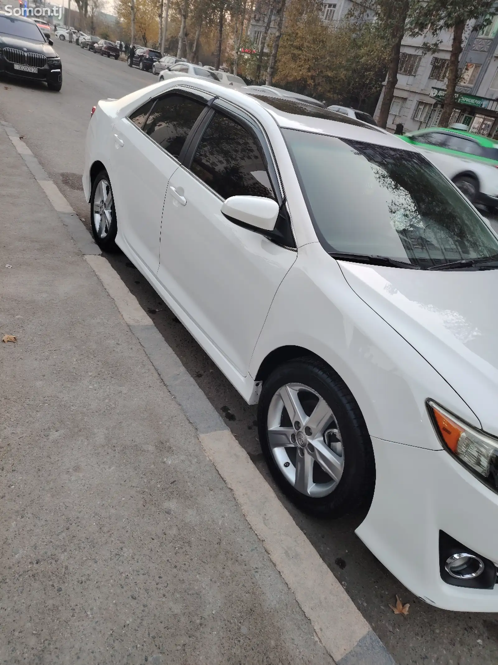 Toyota Camry, 2012-1