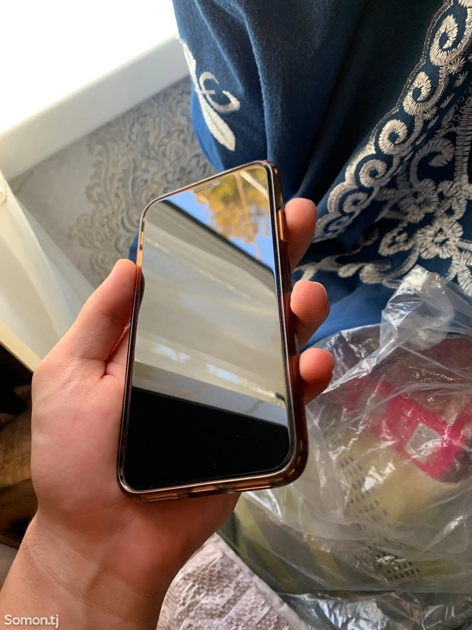 Apple iPhone Xs, 64 gb, Gold-3