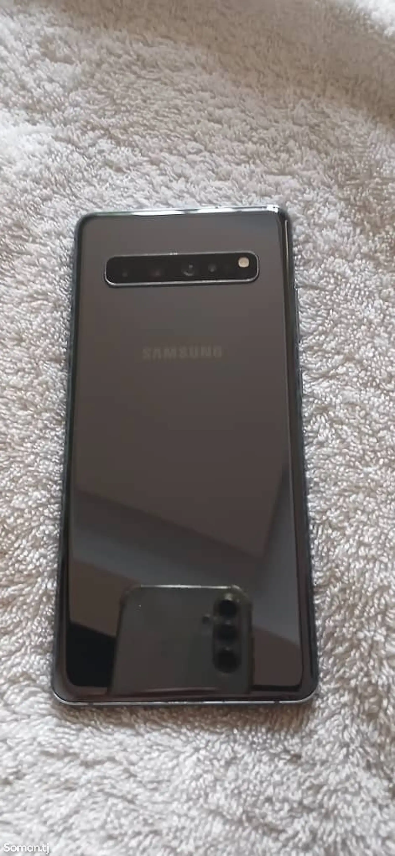 Samsung Galaxy S10 5G-1