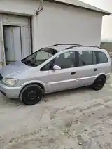 Opel Zafira, 2001-2